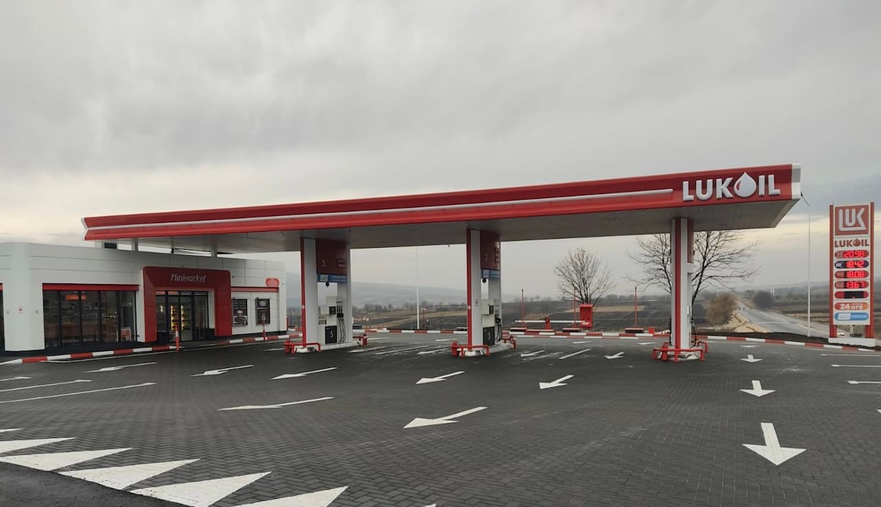 Benzinăriile Lukoil din Finlanda urmează să se închidă din cauza sancţiunilor americane