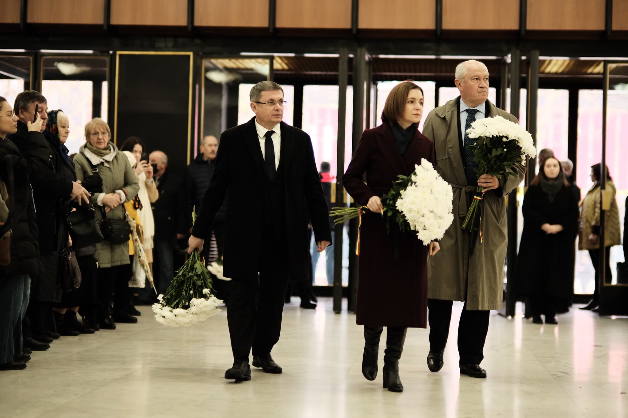 Oficialii de la Chișinău și-au rămas bun de la Ilie Ilașcu: „Suntem datori să învățăm din lecția pe care ne-a transmis-o curajul lui”